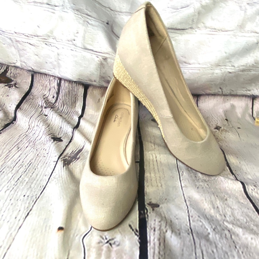 Clarks Mallory Luna Gold Metallic Espadrille Wedges